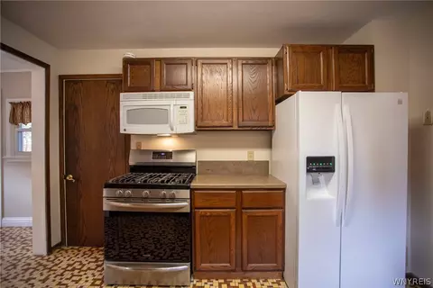 Entry Way - 111 S 18th St, Olean, NY 14760 photo 1 of 4