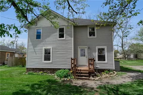 5034 E Shelby Rd, Shelby, NY 14103