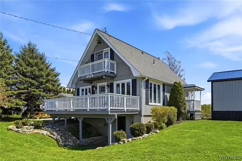 8398 Lower Lake Rd, Somerset, NY 14012