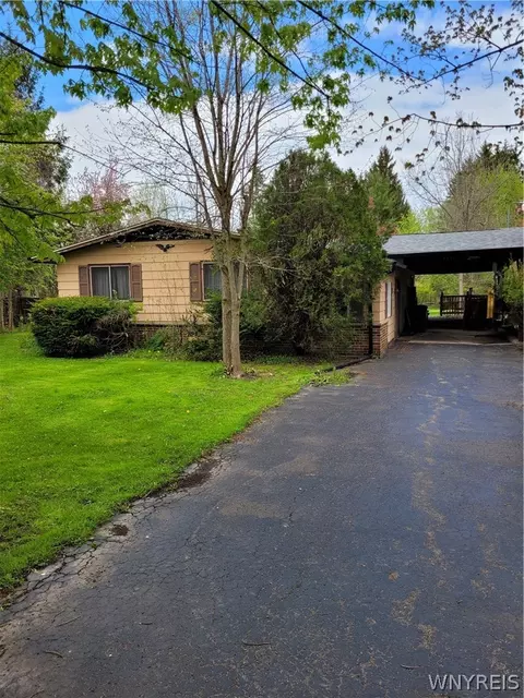 2799 Braley Rd, Ransomville, NY 14131
