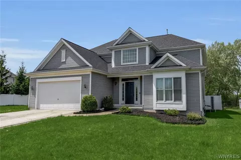 111 Caldwell Dr, West Seneca, NY 14224