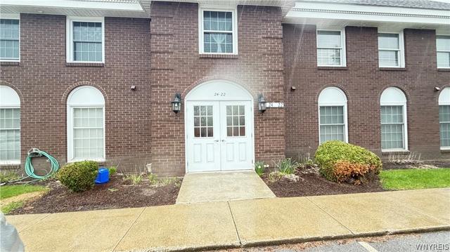 22 Bristol Dr #B, Amherst, NY 14228