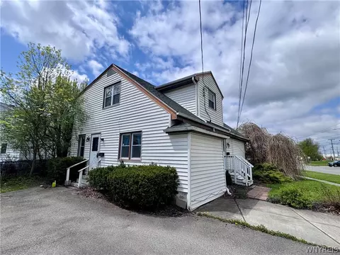 4801 N Bailey Ave, Amherst, NY 14226