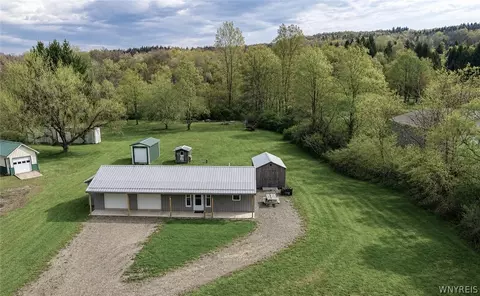 9430 New Albion Rd, New Albion, NY 14719