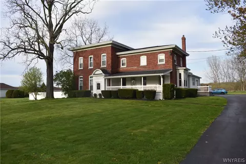 4571 Budd Rd, Cambria, NY 14094