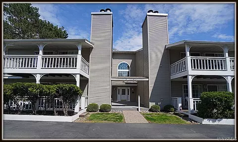 1260 Youngs Rd #H, Amherst, NY 14221