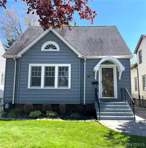 93 Narragansett Rd, Buffalo, NY 14220