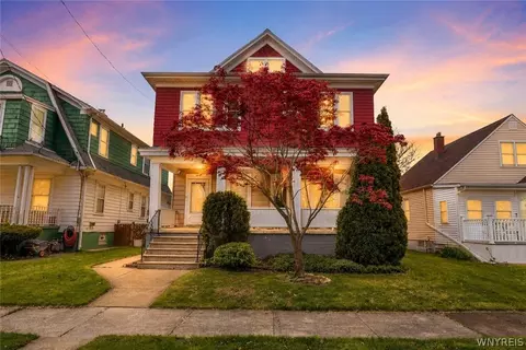 2460 Grand Ave, Niagara Falls, NY 14301