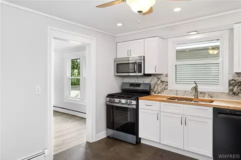 Entry Way - 17 Oatman Ave, Evans, NY 14006 photo 1 of 2