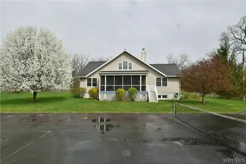 720 Kennedy Rd, Romulus, NY 14541