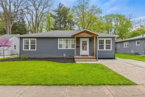 143 Roncroff Dr, North Tonawanda, NY 14120