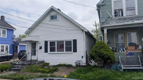 83 Thompson St, Buffalo, NY 14207