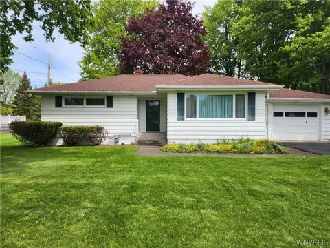 9 Linwood Ave, Gaines, NY 14411