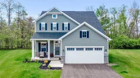6373 Deanna Dr, Hamburg, NY 14075