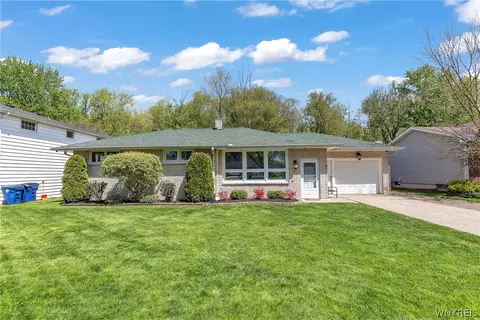 53 Burgundy Ter, Amherst, NY 14228