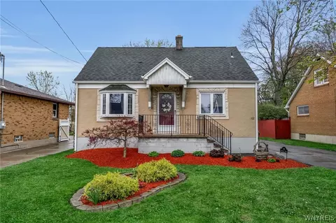 102 Hemenway Rd, Cheektowaga, NY 14225