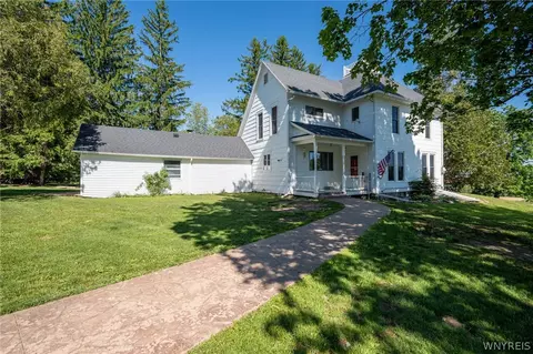484 Bank Rd, Middlebury, NY 14054