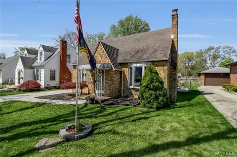 278 Woodridge Ave, Cheektowaga, NY 14225