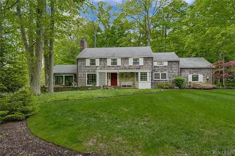 4233 Freeman Rd, Orchard Park, NY 14127