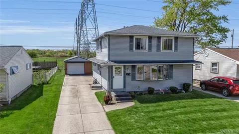 66 Dreyer Ave, Tonawanda, NY 14150