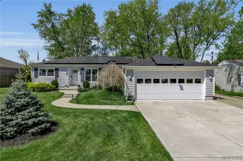 126 Country Pkwy, Amherst, NY 14221