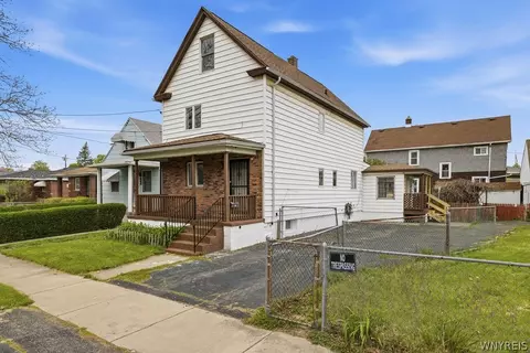 2426 Falls St, Niagara Falls, NY 14303