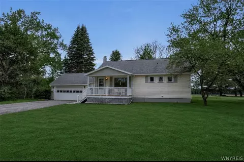 4164 Salt Works Rd, Shelby, NY 14103