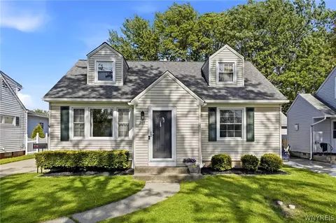 265 Blackstone Blvd, Tonawanda, NY 14150