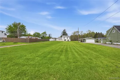 140 Wendel St, Lancaster, NY 14043