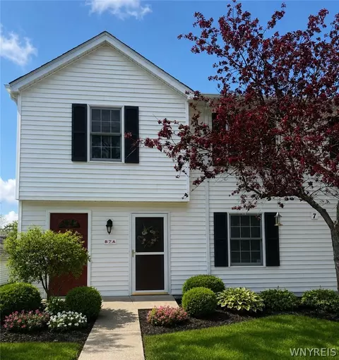 7 Beacon Park #A, Amherst, NY 14228