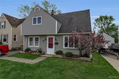 1127 Cleveland Dr, Cheektowaga, NY 14225