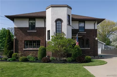 942 Harrison Ave, Niagara Falls, NY 14305