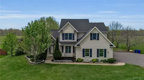 5435 Mapleton Rd, Pendleton, NY 14094