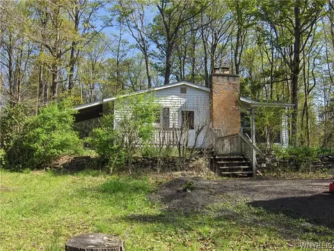 3432 Wepax Rd, Eden, NY 14057