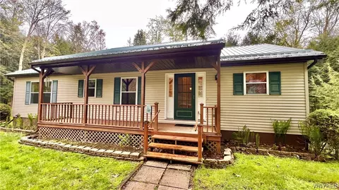 5779 Windfall Rd, Carrollton, NY 14748
