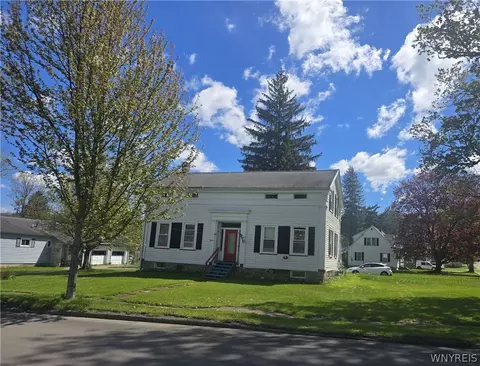 11 Grace St, Cuba, NY 14727