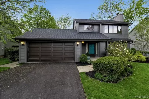 62 Rue Madeleine, Amherst, NY 14221