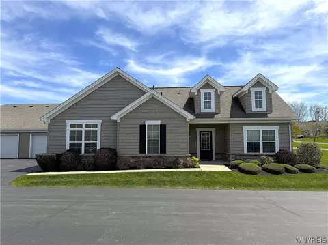 5665 Southwestern Blvd #47A, Hamburg, NY 14075