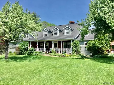 639 County Line Rd, Darien, NY 14004