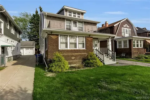 73 Columbia Pkwy, West Seneca, NY 14224
