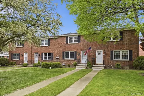 240 Wimbledon Ct, West Seneca, NY 14224