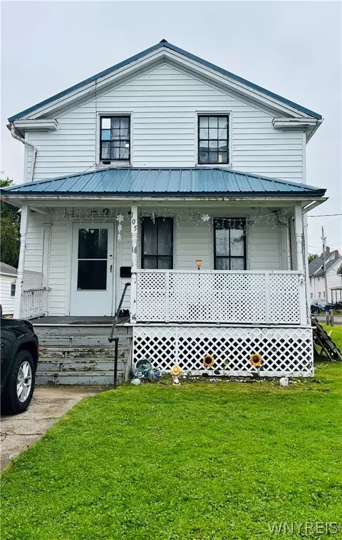 105 Sisson St, Dunkirk, NY 14048