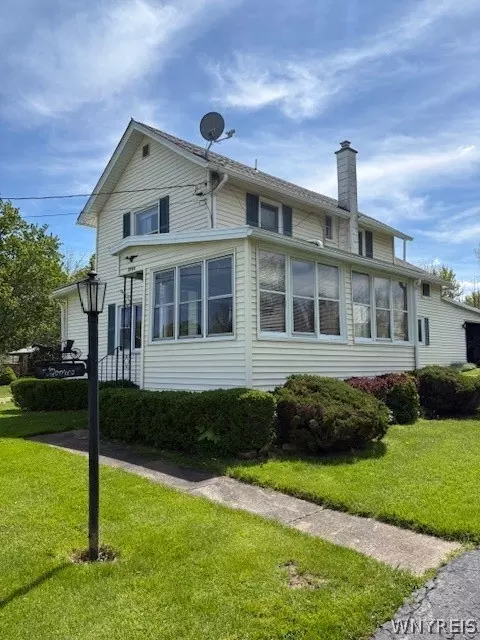 9748 Watson Ave, Royalton, NY 14105
