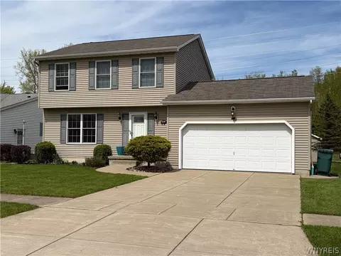 579 Homestead Dr, North Tonawanda, NY 14120