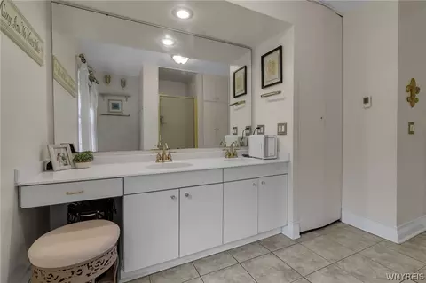 Bath - 280 Pine St, Aurora, NY 14052 photo 2 of 8