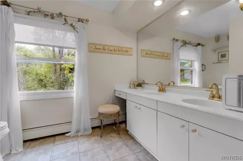 Bath - 280 Pine St, Aurora, NY 14052 photo 1 of 8