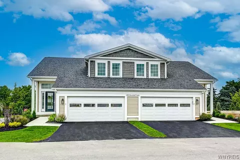 20 Cloverleaf Ct #1, Depew, NY 14043