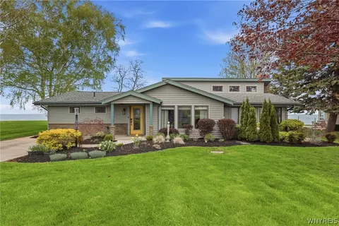 9533 Somerset Dr, Somerset, NY 14012