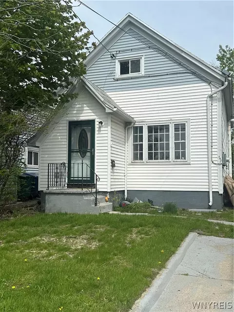 747 S Ogden St #E, Buffalo, NY 14206