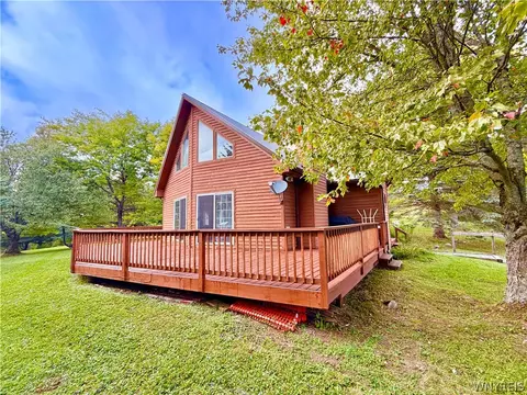 7362 Windsor Rd, Mansfield, NY 14731